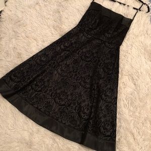 WHBM Satin/Velvet Strapless Cocktail Dress Size 2
